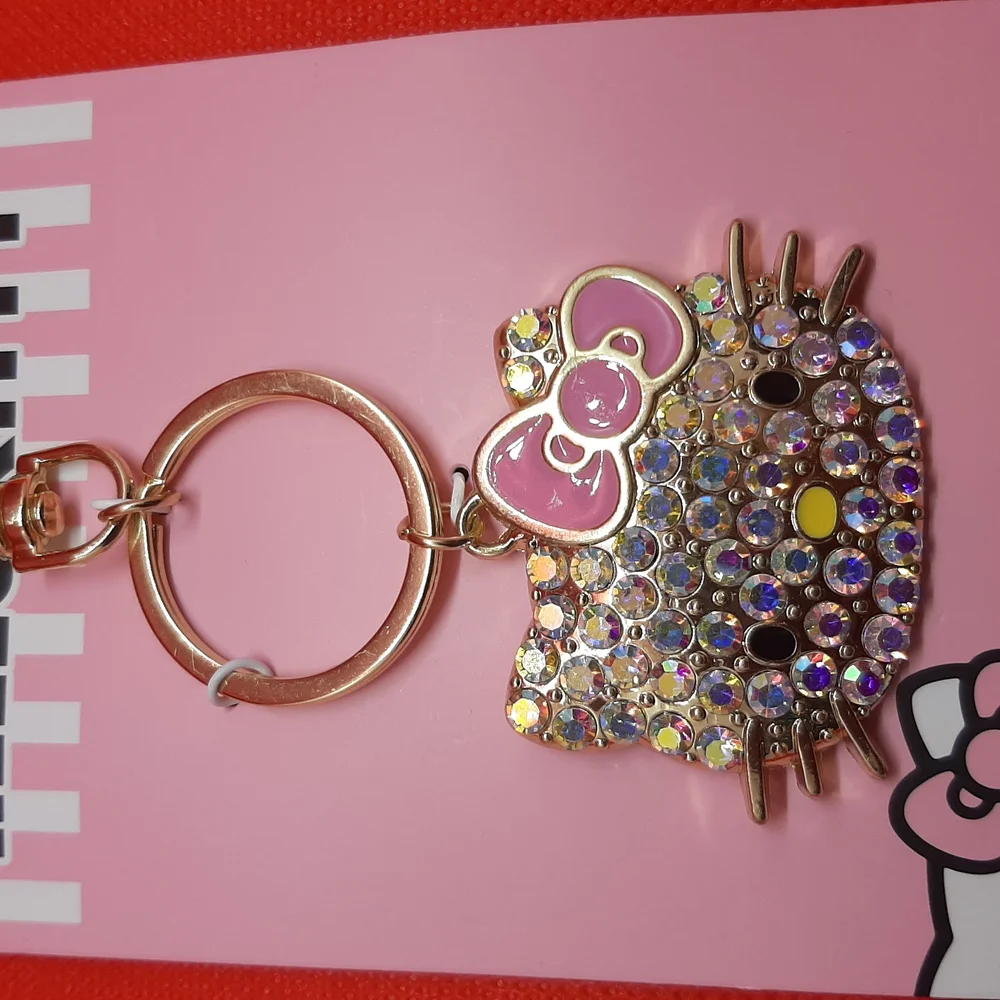 Hello Kitty Rhinestone Keychain - Picture 6 of 6